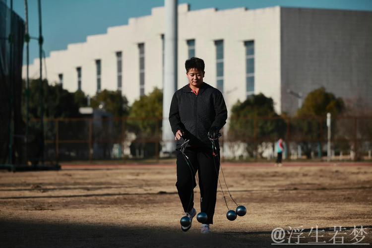 赵杰在全国投掷项群赛创个人新纪录